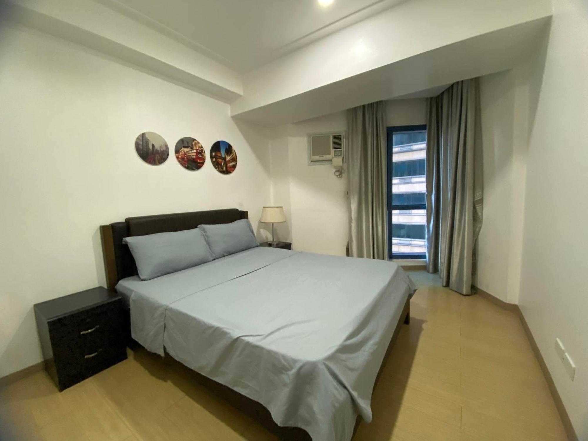Snugglepod Condotel - Grand Riviera Suites, Us Embassy Manila, Roxas Blvd Exterior photo